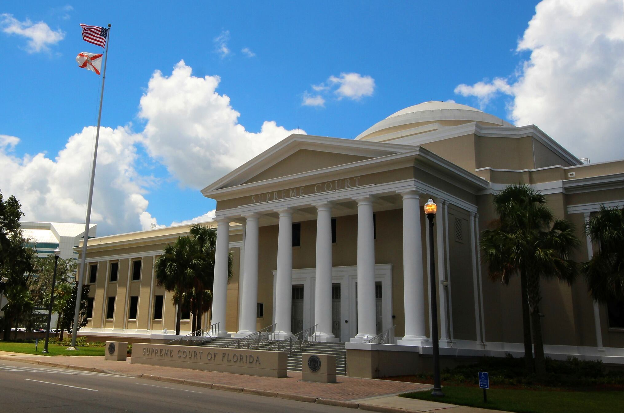Florida Circuit Judge to resign after probe